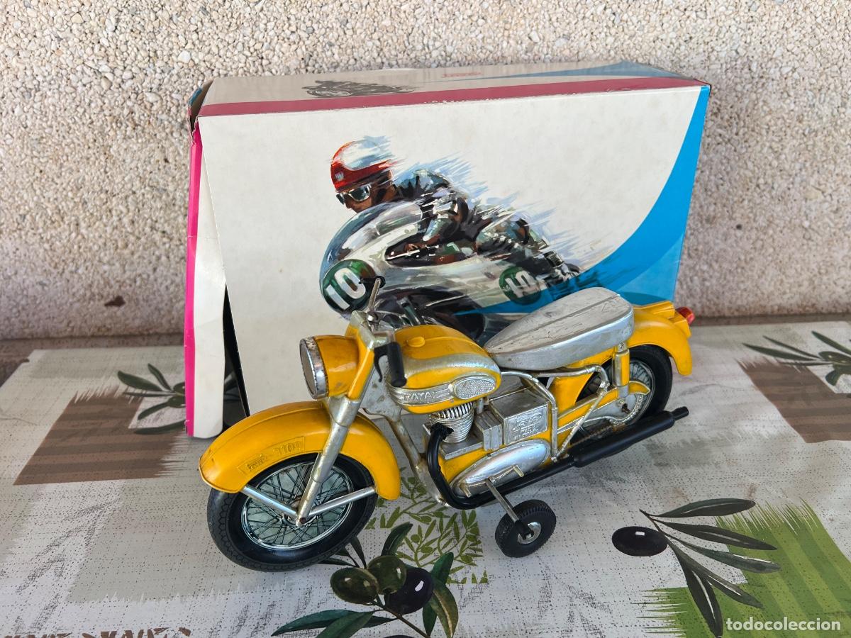 Altes Spielzeug Pay&aacute;: MOTO PAYA A FRICCION MODELO 3109
