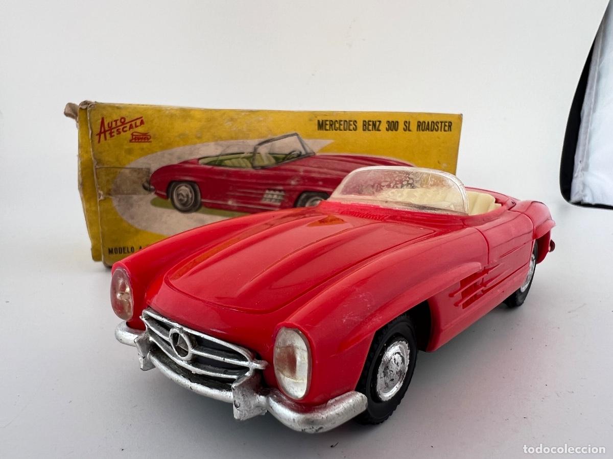 Altes Spielzeug Pay&aacute;: MERCEDES BENZ 300 SL ROADSTER PAYA ESCALA 1/32