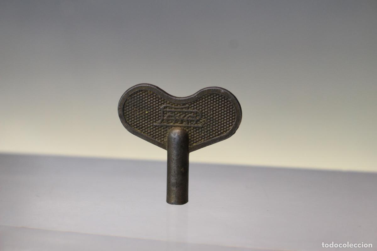 Juguetes antiguos Pay&aacute;: Paya, llave 3. Llave antigua para juguetes de cuerda, hojalata.