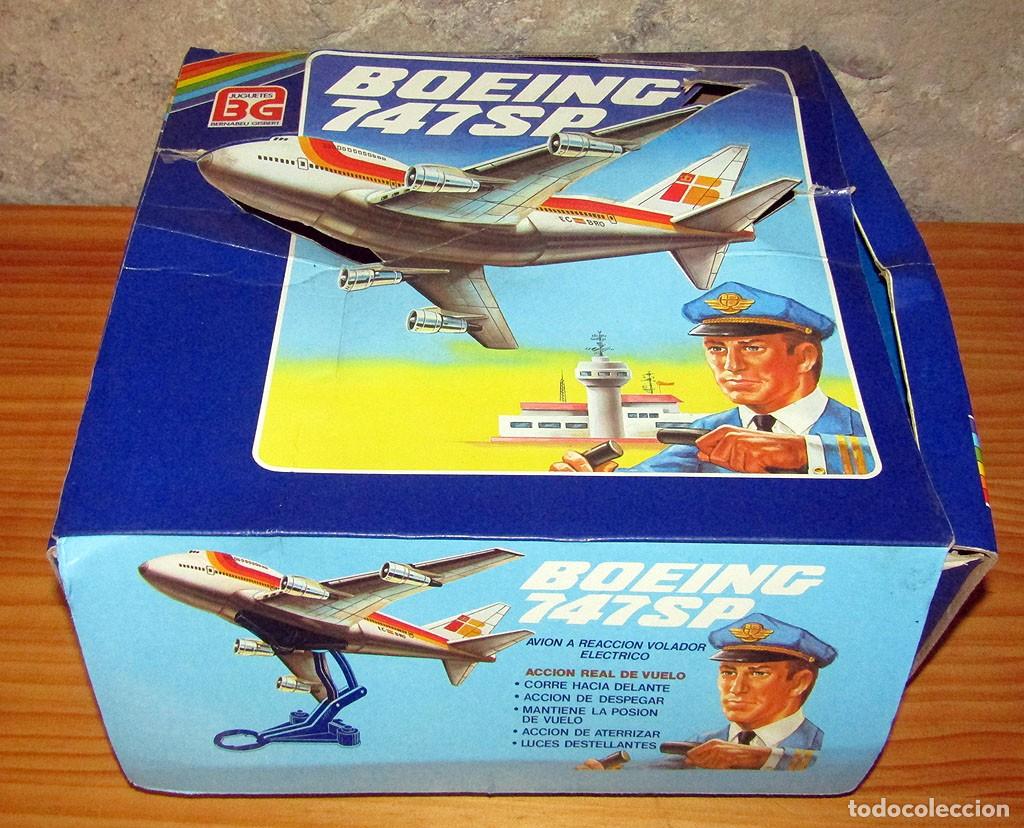 Juguetes antiguos Pay&aacute;: ANTIGUO AVION IBERIA BOEING 747SP DE BERNABEU GISBERT BG - EN SU CAJA ORIGINAL - A&Ntilde;OS 70/80