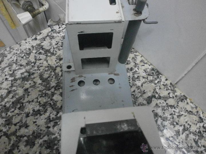 Juguetes antiguos: PROYECTOR DE CINE MARCA NIC - Foto 7