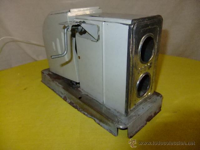 Juguetes antiguos: PROYECTOR DE CINE SUPER NIC - Foto 1
