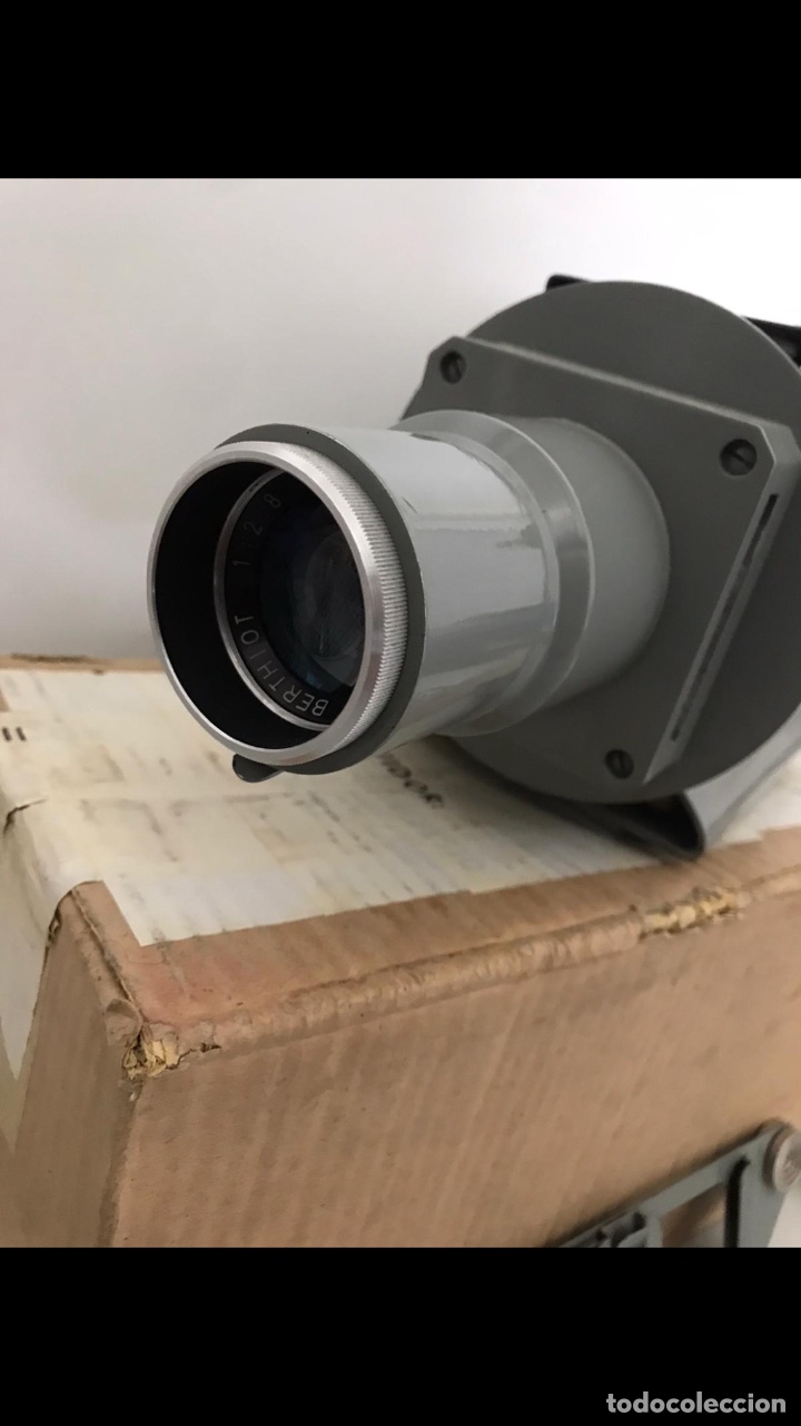Juguetes antiguos: Antiguo proyector nuevo - Foto 5