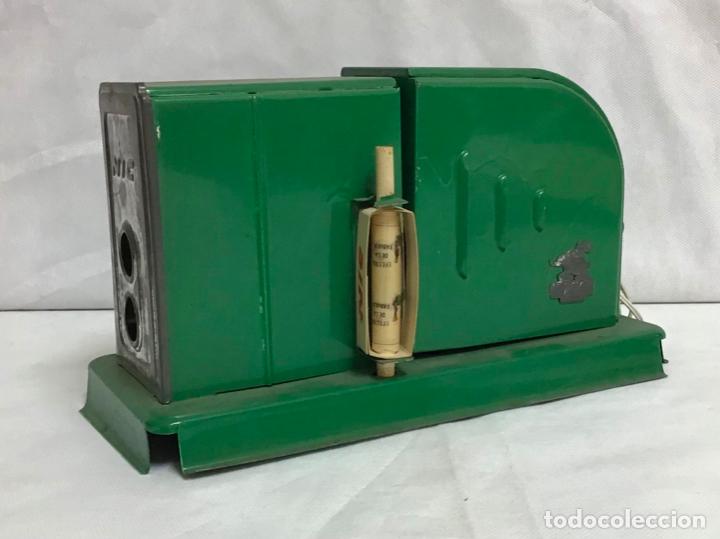 Juguetes antiguos: PROYECTOR CINE NIC - Foto 3