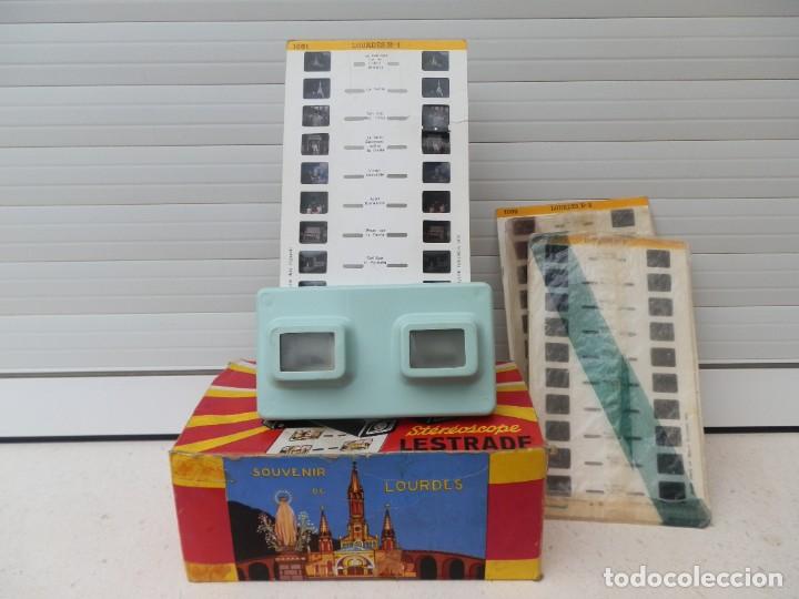 Juguetes antiguos: ANTIGUO VISOR ESTEREOSCOPE LESTRADE. SIMPLEX. MADE IN FRANCE. CON 3 CARTONES PARA VISIONAR.