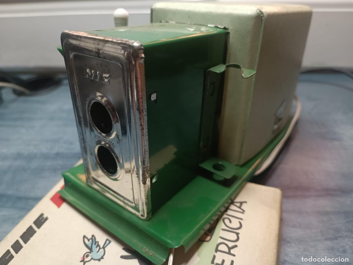 Juguetes antiguos: Proyector antiguo NIC mini - Foto 1
