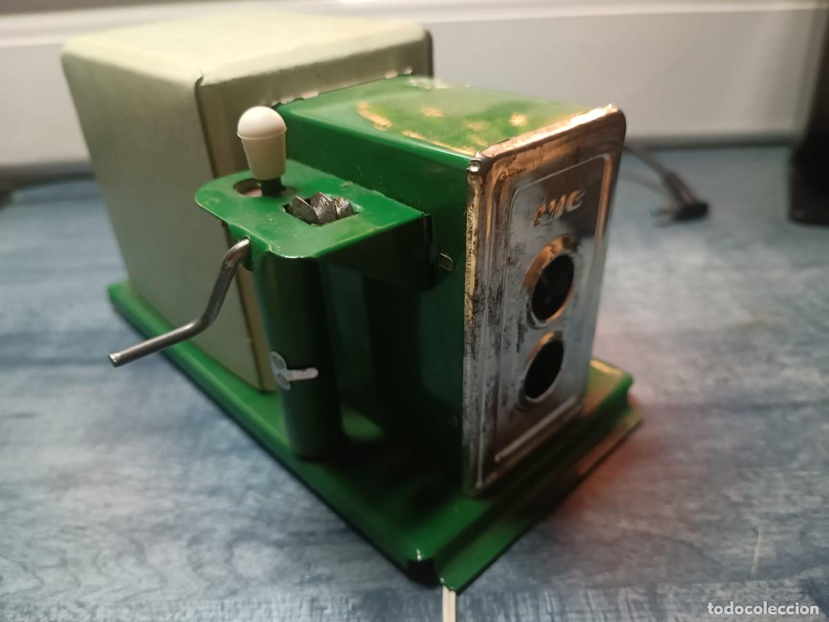 Juguetes antiguos: Proyector antiguo NIC mini - Foto 6