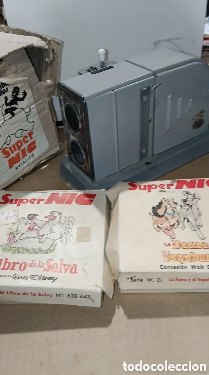 Juguetes Antiguos: PROYECTOR DIBUJOS ANIMADOS CINE SUPER NIC MET&Aacute;LICO EN CAJA FUNCIONANDO CON PEL&Iacute;CULAS