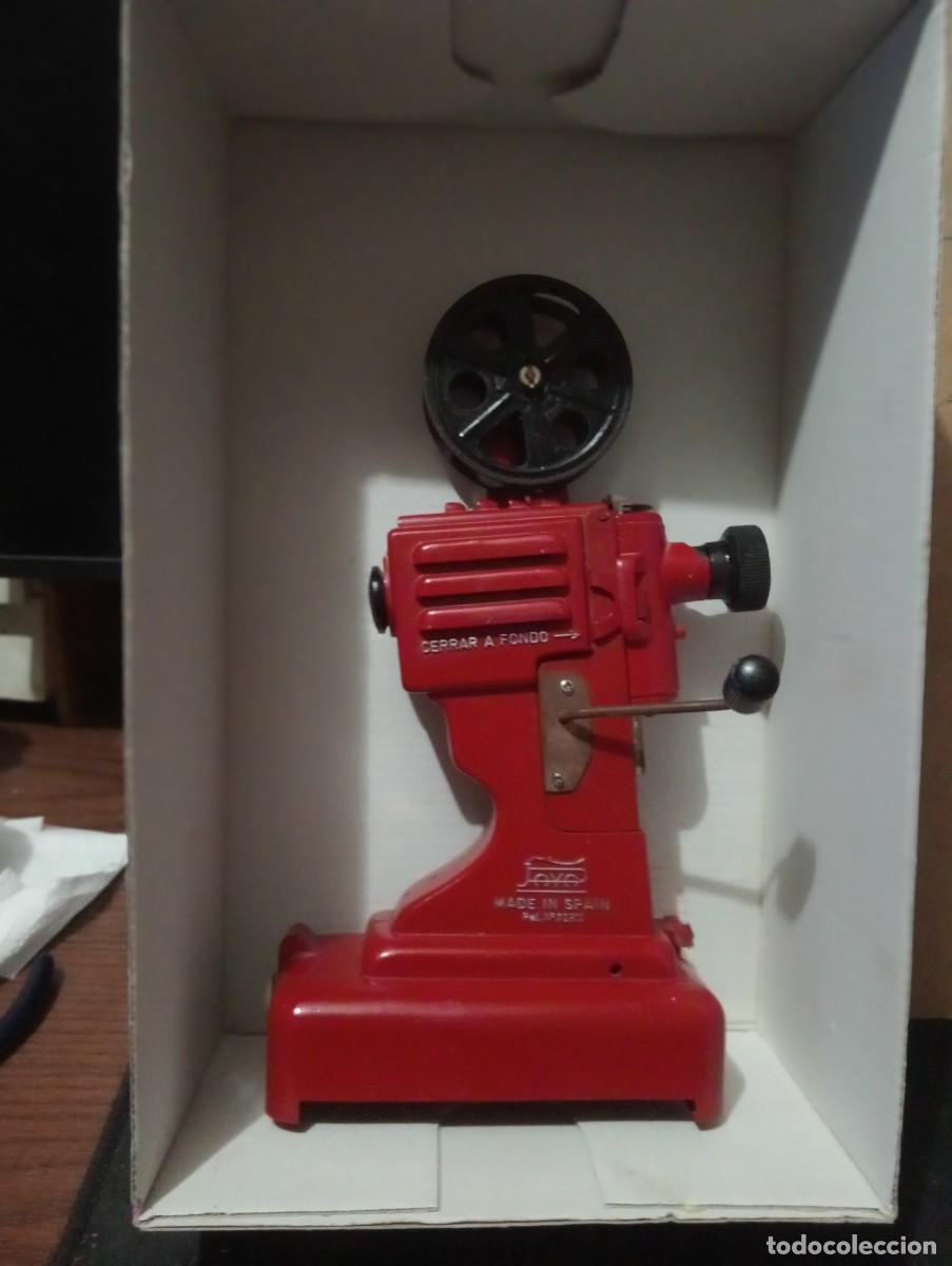 Juguetes antiguos: proyector de cine de Paya - Foto 7