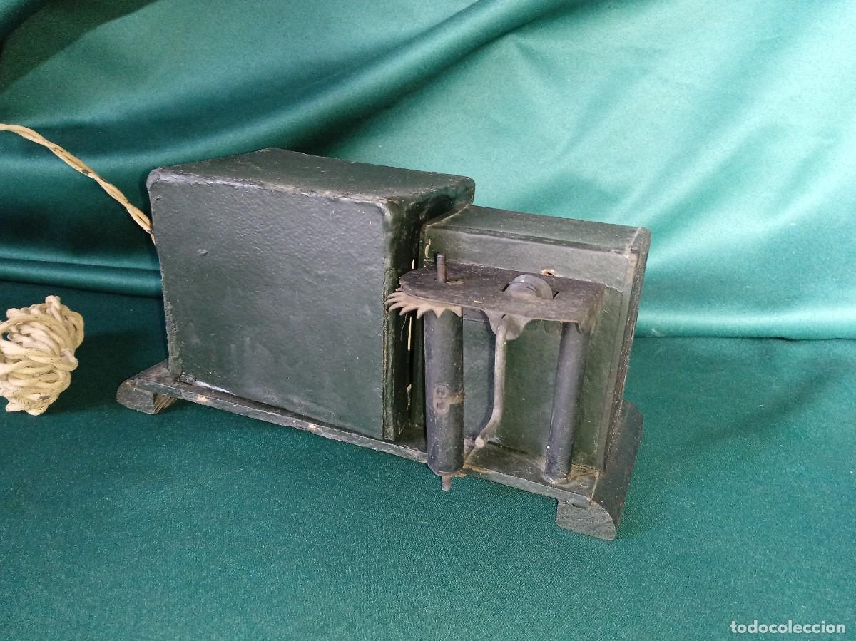 Jouets Anciens: Antiguo Proyector: CINE NIC.