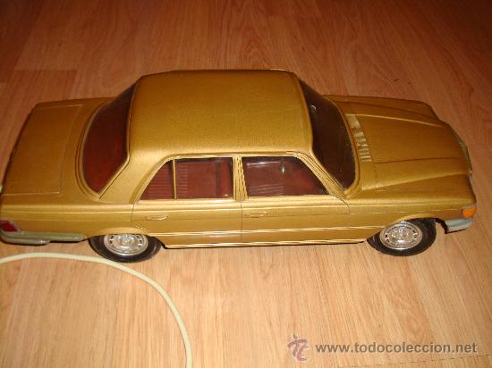 coche teledirigido antiguo