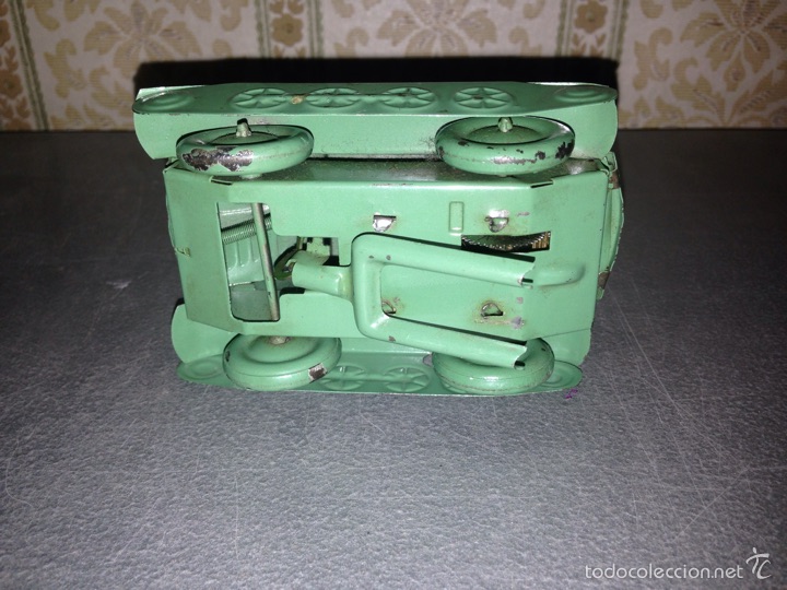 Juguetes antiguos Rico: Tanque de la marca RICO volteretas 1940 - Foto 2