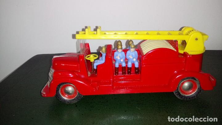 Juguetes antiguos Rico: CAMI&Oacute;N de BOMBEROS, RICO. - Foto 1