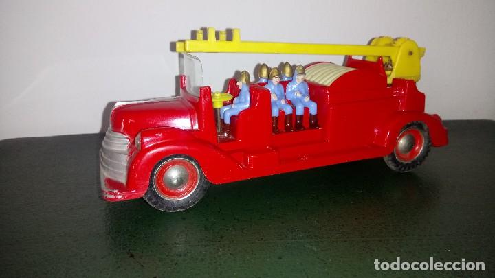 Juguetes antiguos Rico: CAMI&Oacute;N de BOMBEROS, RICO. - Foto 3