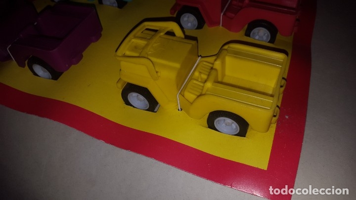 Juguetes antiguos Rico: EXPOSITOR CON 6 JEEP DE RICO - Foto 3