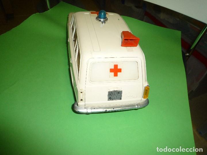 Juguetes antiguos Rico: AMBULANCIA RICO plastico - Foto 4