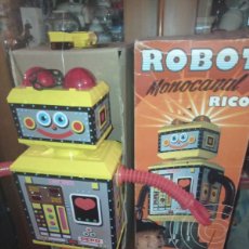 Giocattoli antichi Rico: ROBOT GIGANTE MONOCANAL JUGUETES RICO EN SU CAJA