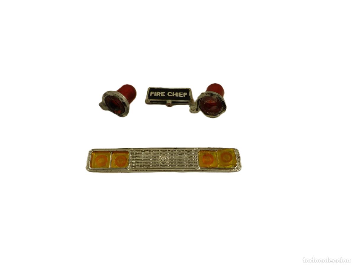 Juguetes antiguos Rico: Seat 1430 de Rico. Piezas originales Frontal y equipo sirenas. Desguace