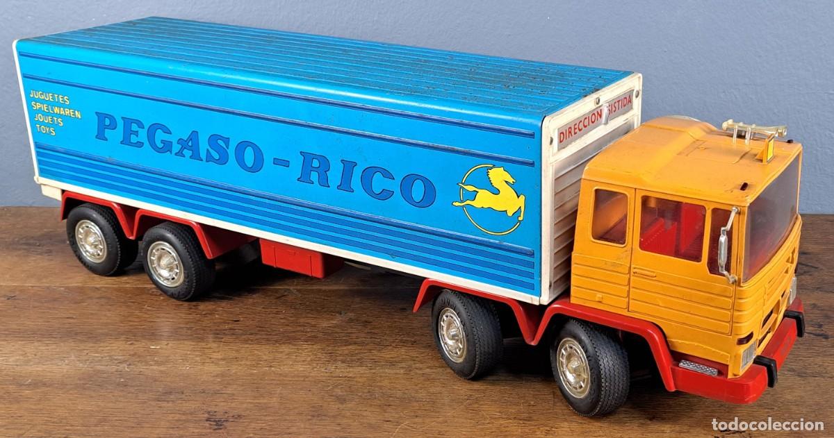 Juguetes antiguos Rico: Gran Cami&oacute;n Rico 66 cm, a&ntilde;os 70, funciona