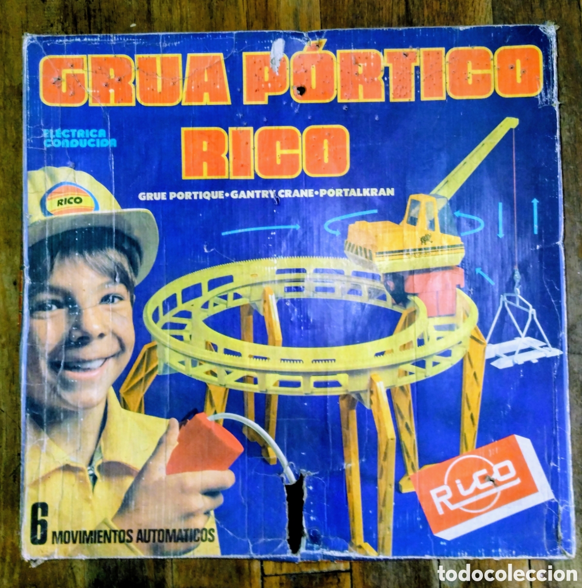 Juguetes antiguos Rico: antigua GR&Uacute;A P&Oacute;RTICO de RICO en BUEN ESTADO s&oacute;lo tiene dificultad para moverse por la v&iacute;a &rdquo;FUNCIONA&rdquo;