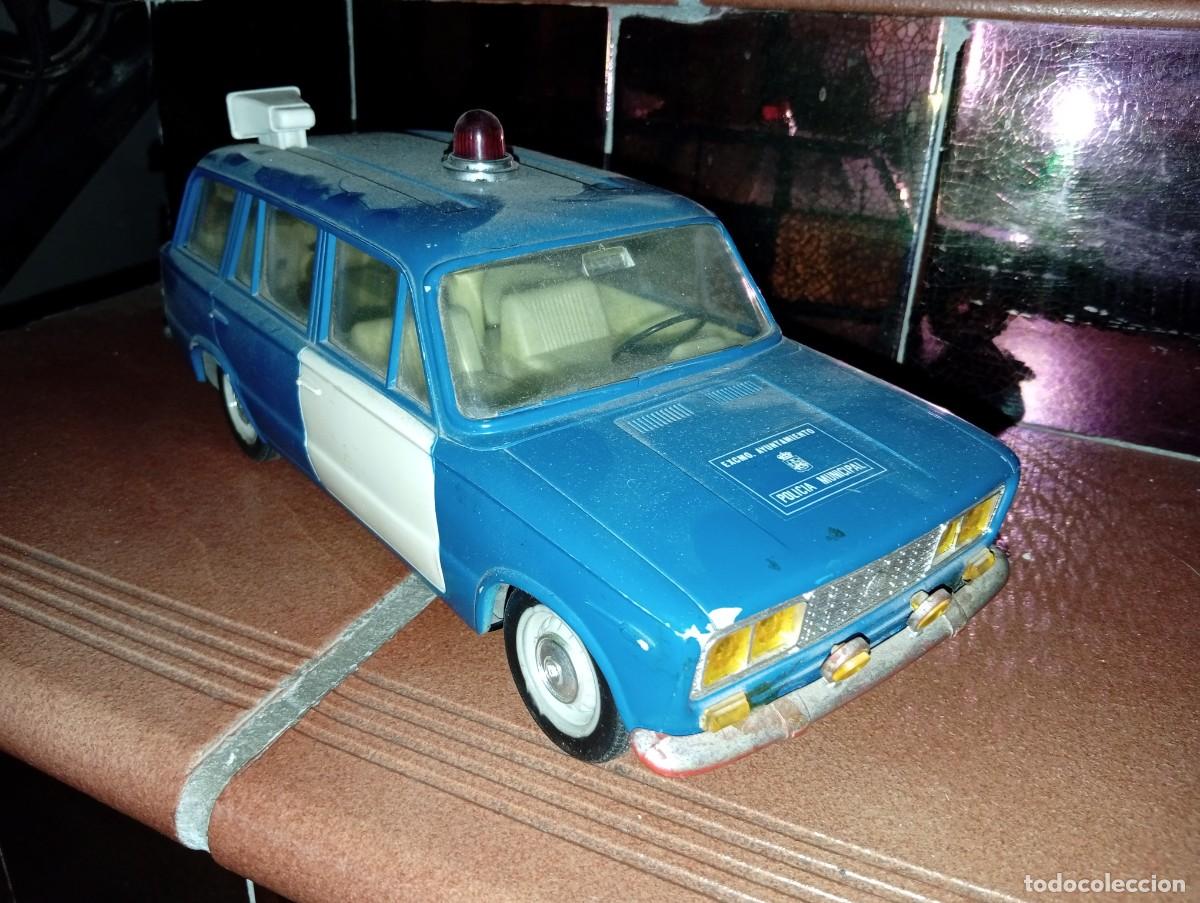 Juguetes antiguos Rico: SEAT 1430 Polic&iacute;a Municipal de Rico. Espa&ntilde;a a&ntilde;os 70.