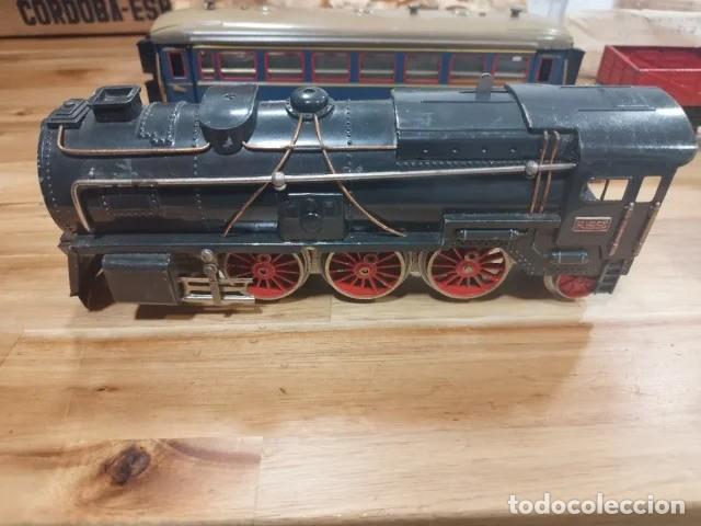 Juguetes antiguos Rico: Set de tren antiguo para restaurar de la marca Rico.