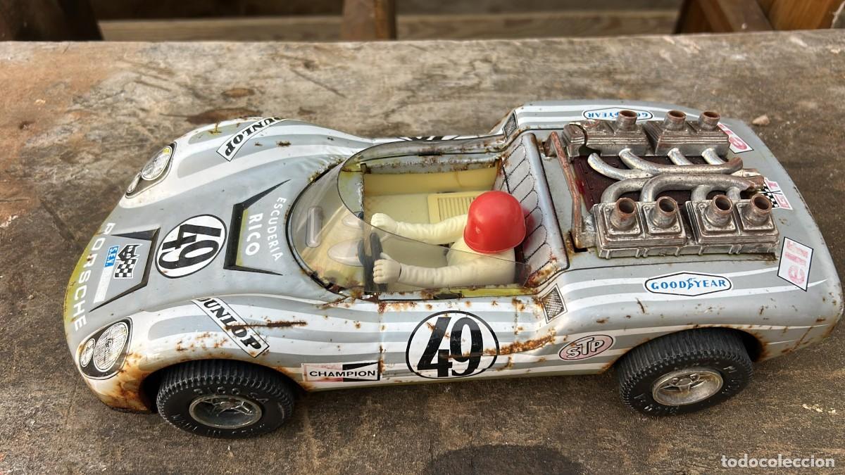 Juguetes antiguos Rico: COCHE PORSCHE DE JUGUETE DE HOJALATA MARCA RICO 32 X 16 CMS.