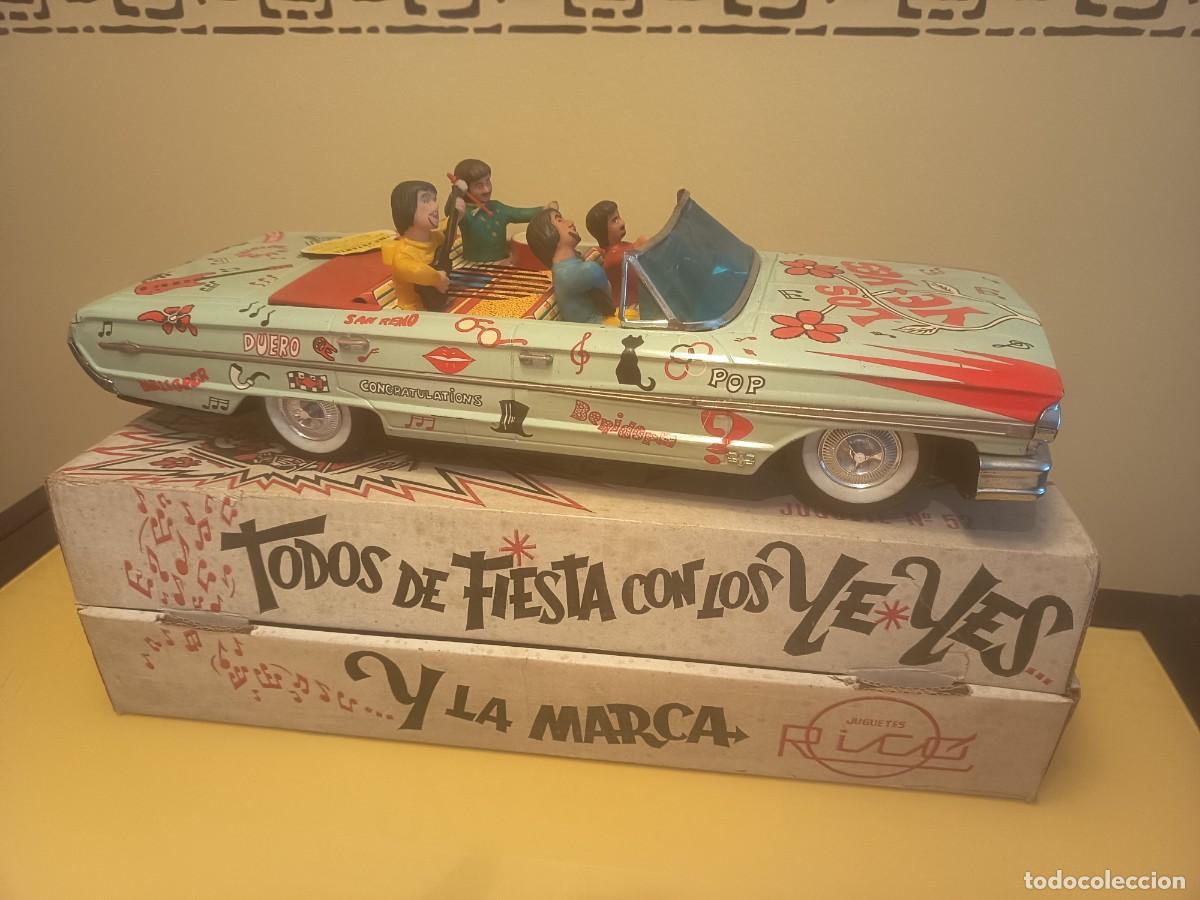Juguetes antiguos Rico: COCHE YE YE ,( THE BEATLES) CON CAJA DE JUGUETES RICO