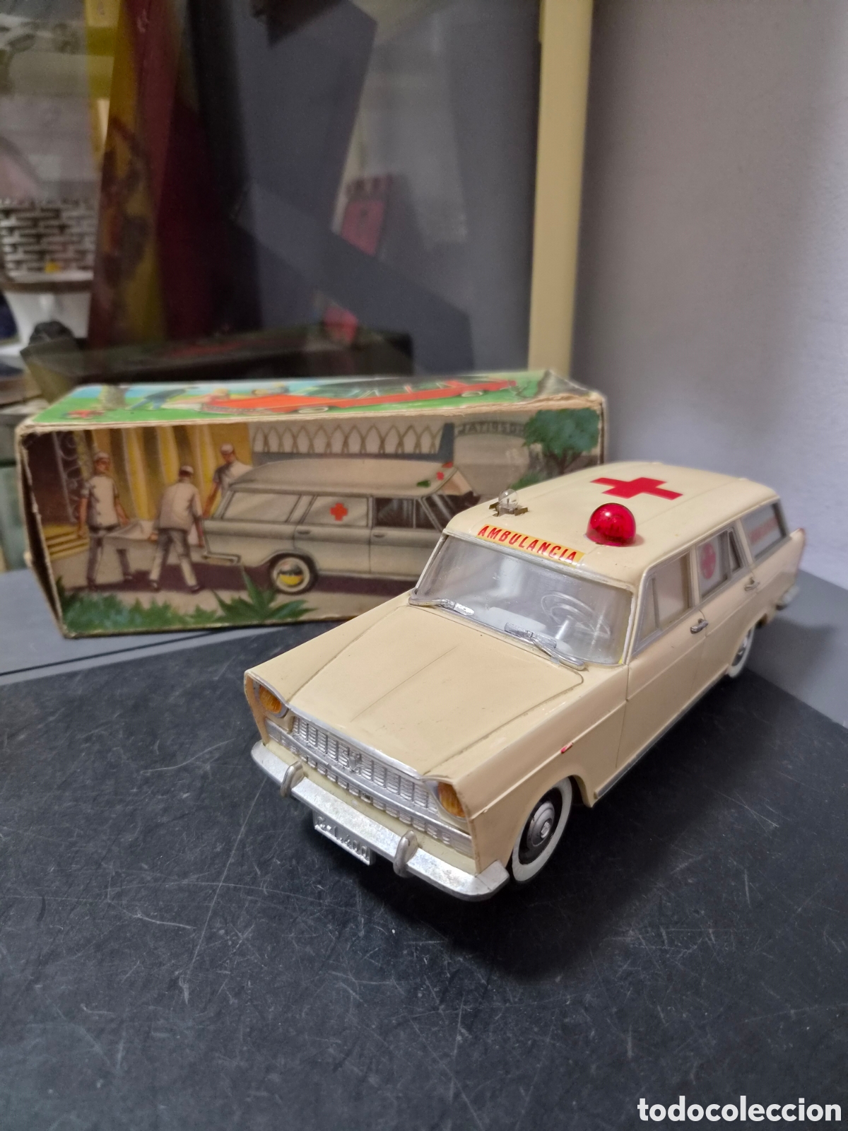Jouets anciens Rico: ANTIGUA AMBULANCIA CRUZ ROJA ESPA&Ntilde;OLA DE RICO EN CAJA ORIGINAL GRAN ESTADO