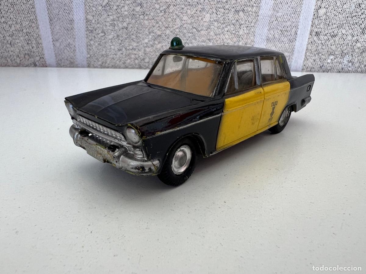 Juguetes antiguos Rico: SEAT 1400 C SEAT 1500 TAXI BARCELONA SERIE MINIATURAS RICO