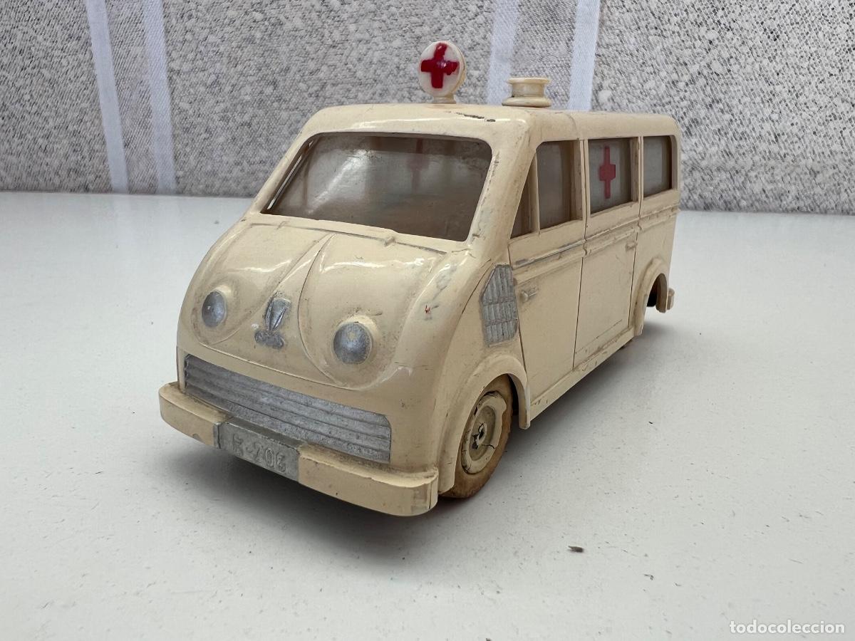 Juguetes antiguos Rico: DKW F89 VERSION AMBULANCIA SERIE MINIATURAS RICO