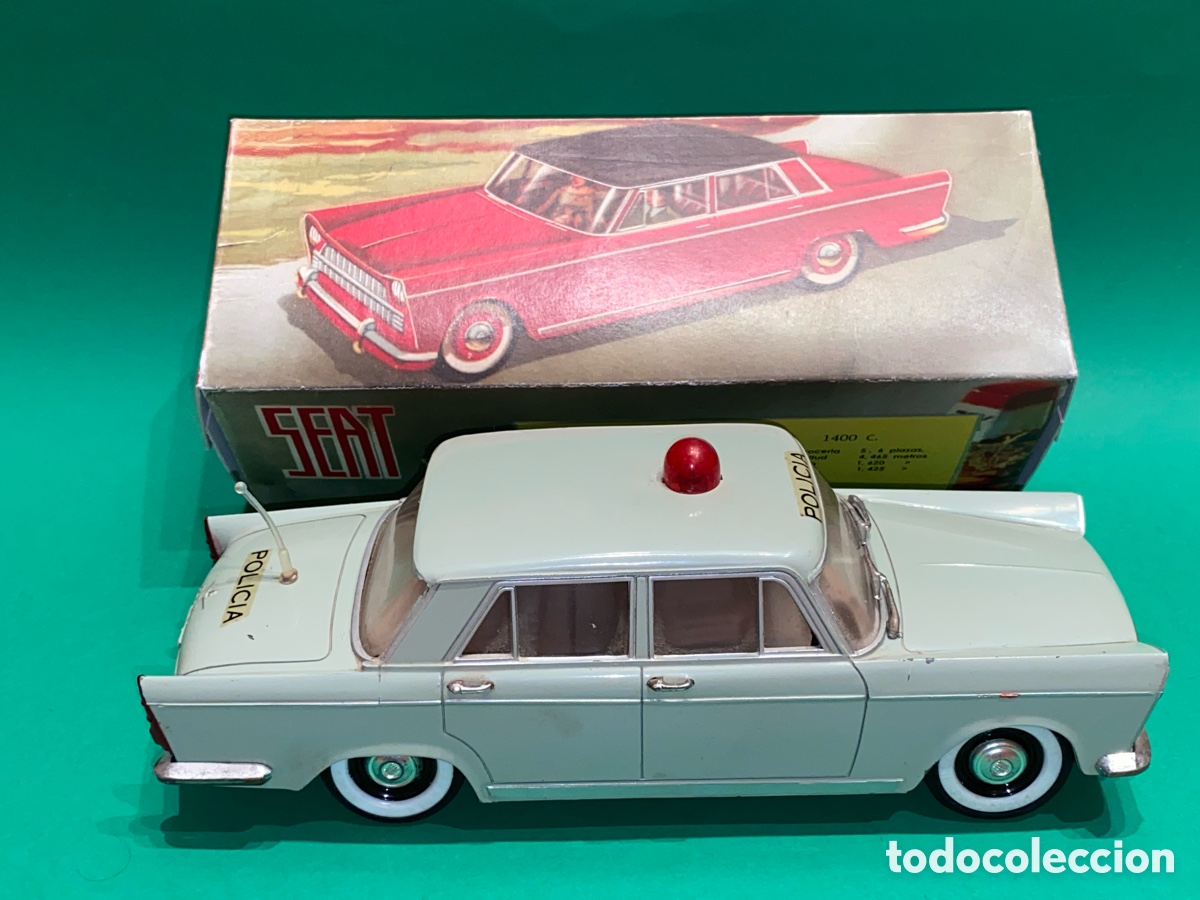 Giocattoli antichi Rico: SEAT 1400 C de RICO, versi&oacute;n polic&iacute;a, a&ntilde;os 60 (tipo PAYA)