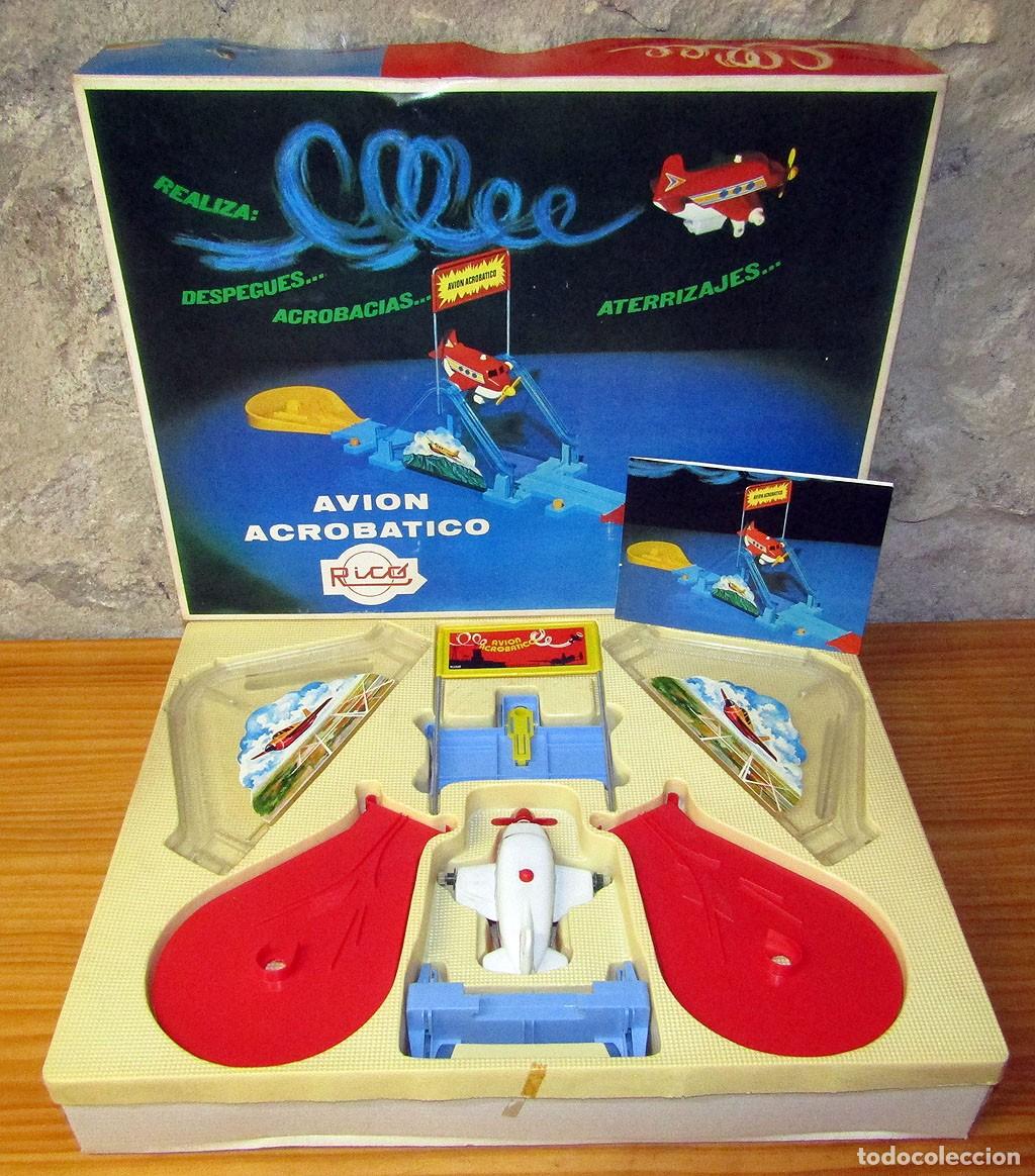 Juguetes antiguos Rico: ANTIGUO AVION ACROBATICO, DE RICO - NUEVO, EN SU CAJA Y FUNCIONANDO