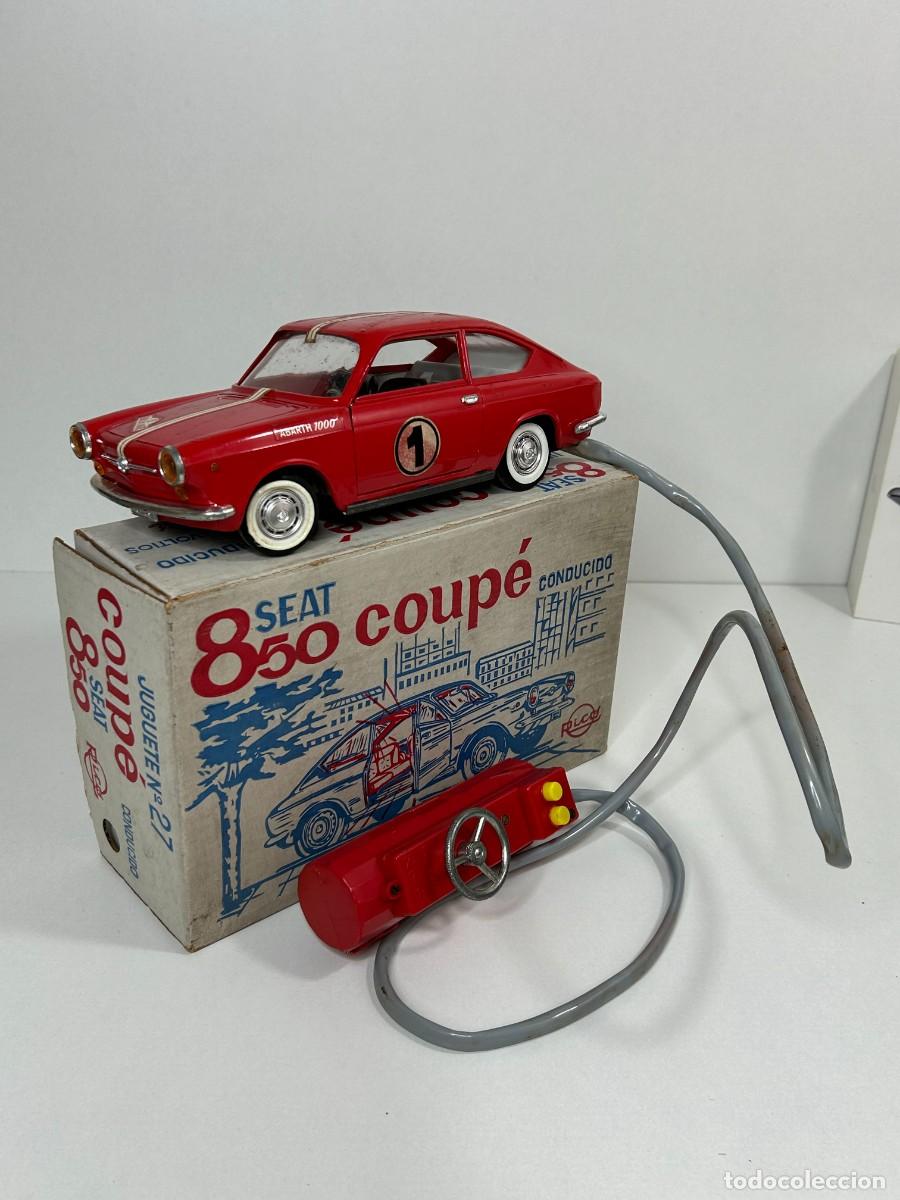 Juguetes antiguos Rico: COCHE SEAT 850 COUP&Eacute; DIRIGIDO DE RICO CON CAJA COLOR ROJO