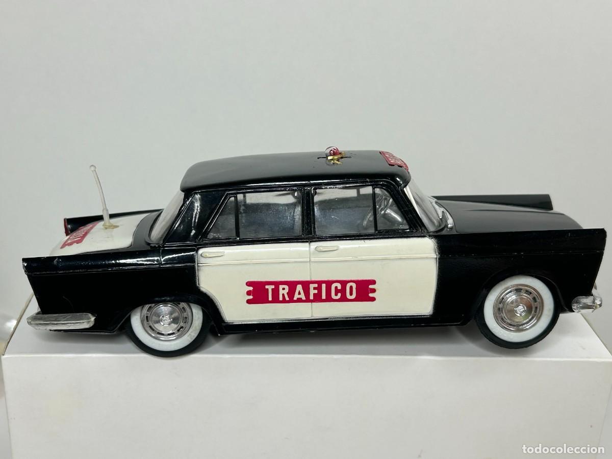 Juguetes antiguos Rico: COCHE SEAT 1400 C POLIC&Iacute;A TR&Aacute;FICO FRICCI&Oacute;N DE RICO