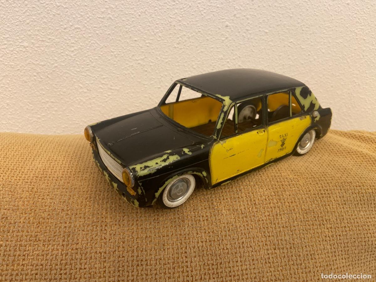 Juguetes antiguos Rico: Coche antiguo Morris Taxi Barcelona de Rico