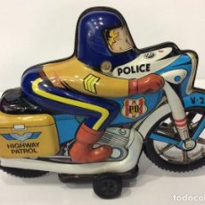 Juguetes antiguos Román: MOTO ROMAN GRANDE POLICE HIGHWAY PATROL CON FRICCIÓN