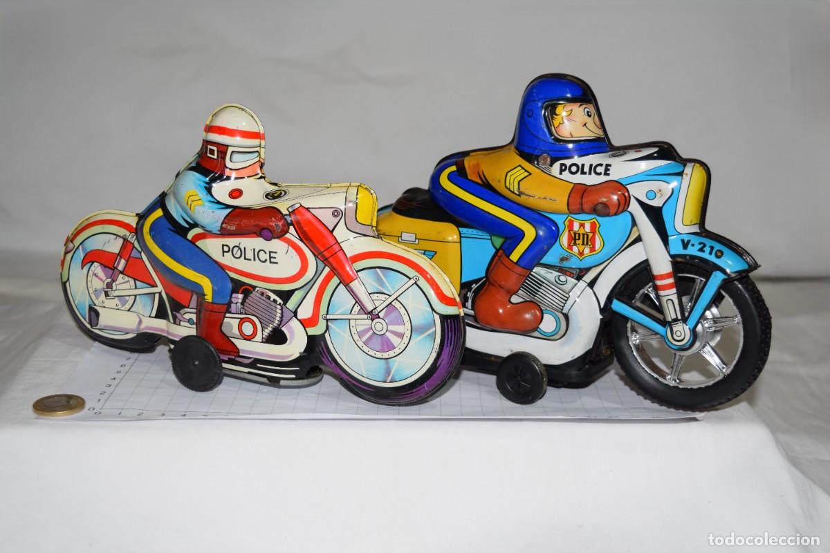 Juguetes antiguos Rom&aacute;n: 2 Motos POLICE, tama&ntilde;o grande, 23 Cm. Hojalata litografiada - Diferentes modelos - A&ntilde;os 60/70 &iexcl;Mira!