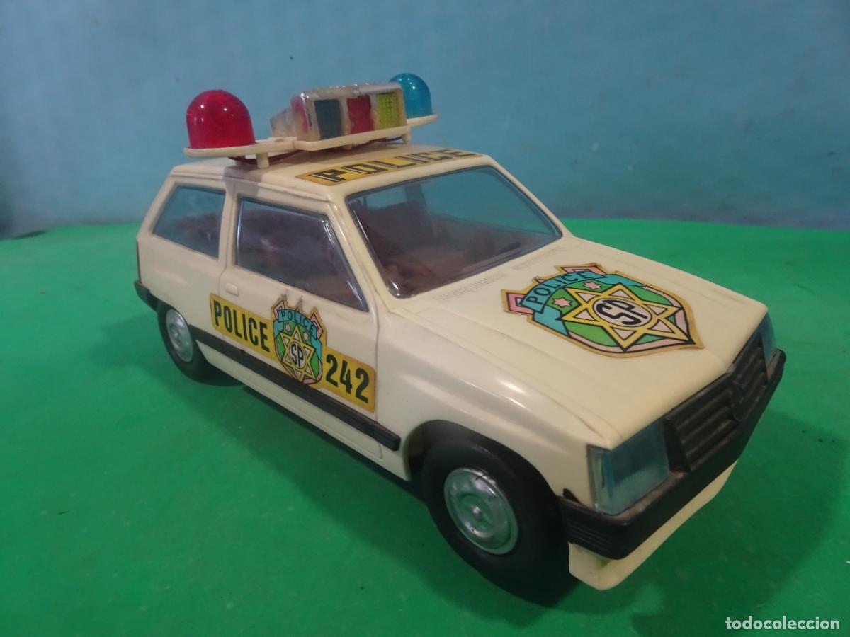 Jouets anciens Rom&aacute;n: ROMAN -OPEL CORSA DE POLICIA-SALVAOSTACULOS