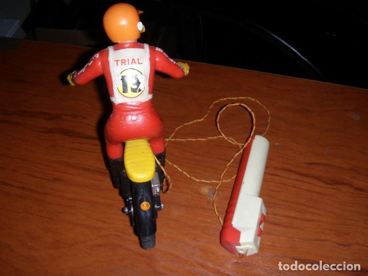 Juguetes antiguos Sanch&iacute;s: MOTO BULTACO SANCHIS FUNCIONANDO - Foto 5