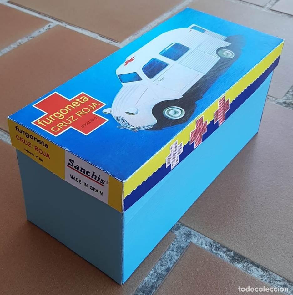 Juguetes antiguos Sanch&iacute;s: SANCHIS CAJA FURGONETA AMBULANCIA