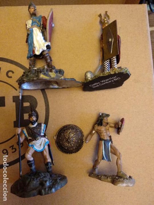 Giochi Antichi: 4 Guerreros m&iacute;ticos con defectos, todos tocados. PLANETA AGOSTINI
