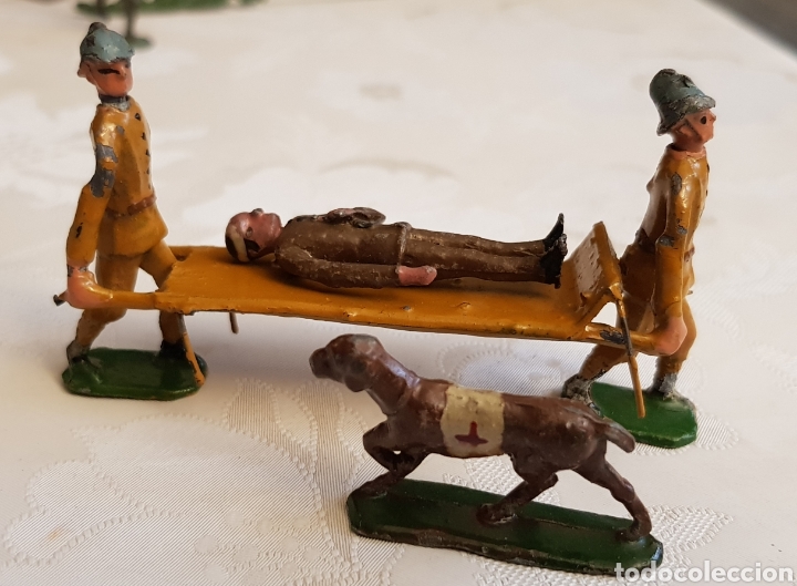 Jogos Antigos: Camilleros plomo+Herido+perro. A&ntilde;os 40. Perfecto estado.