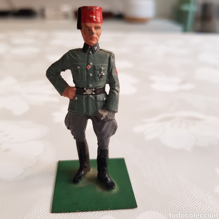 Juguetes Antiguos: Soldado de plomo Soldat . 7cm