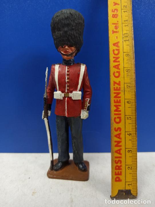 Jeux Anciens: ANTIGUO SOLDADO SOLDADITO PLOMO BRITANICO SARGENTO IRISH GUARD 1914 TAMA&Ntilde;O GRANDE 11CM