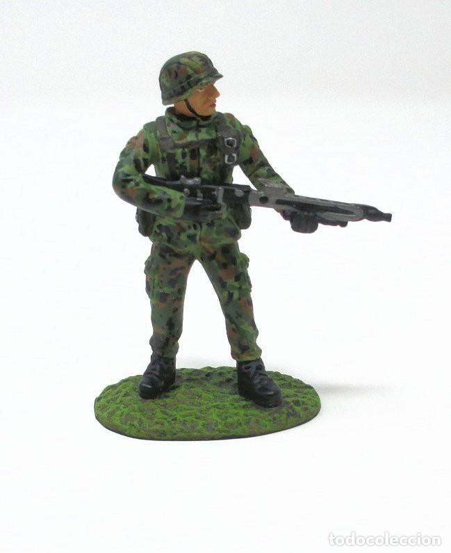 Altes Spielzeug: Soldado de Plomo - Paratrooper Germany (Alemania). 6 cm de alto.