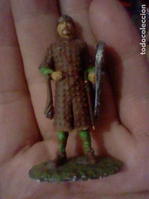 Giochi Antichi: SOLDADO PLOMO MEDIEVAL PORRA 6 CMS ALTO JVGADO LEER PINTADO MANO PERDIDAS PINTVRA