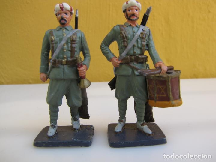 Juguetes Antiguos: 15.- M&uacute;sicos Legi&oacute;n. Plomo