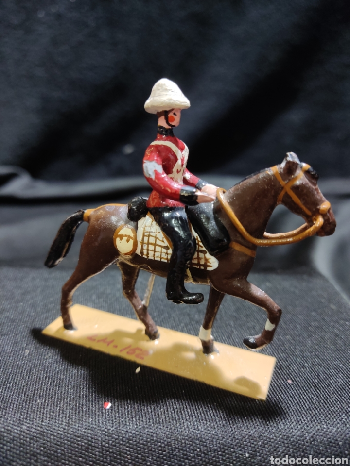 Altes Spielzeug: Fabricante Castell&oacute;n, oficial a caballo 1st dragoon 1879