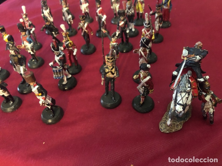 Altes Spielzeug: ALMIRALL PALOU-COLECCI&Oacute;N DE 30 SOLDADITOS DE PLOMO LAS GUERRAS NAPOLE&Oacute;NICAS- PEANA ORIGINAL.